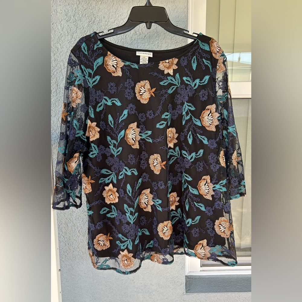 Catherine’s Embroidered Overlay Embroidered Sheer Sleeves Lined Top Size 1X